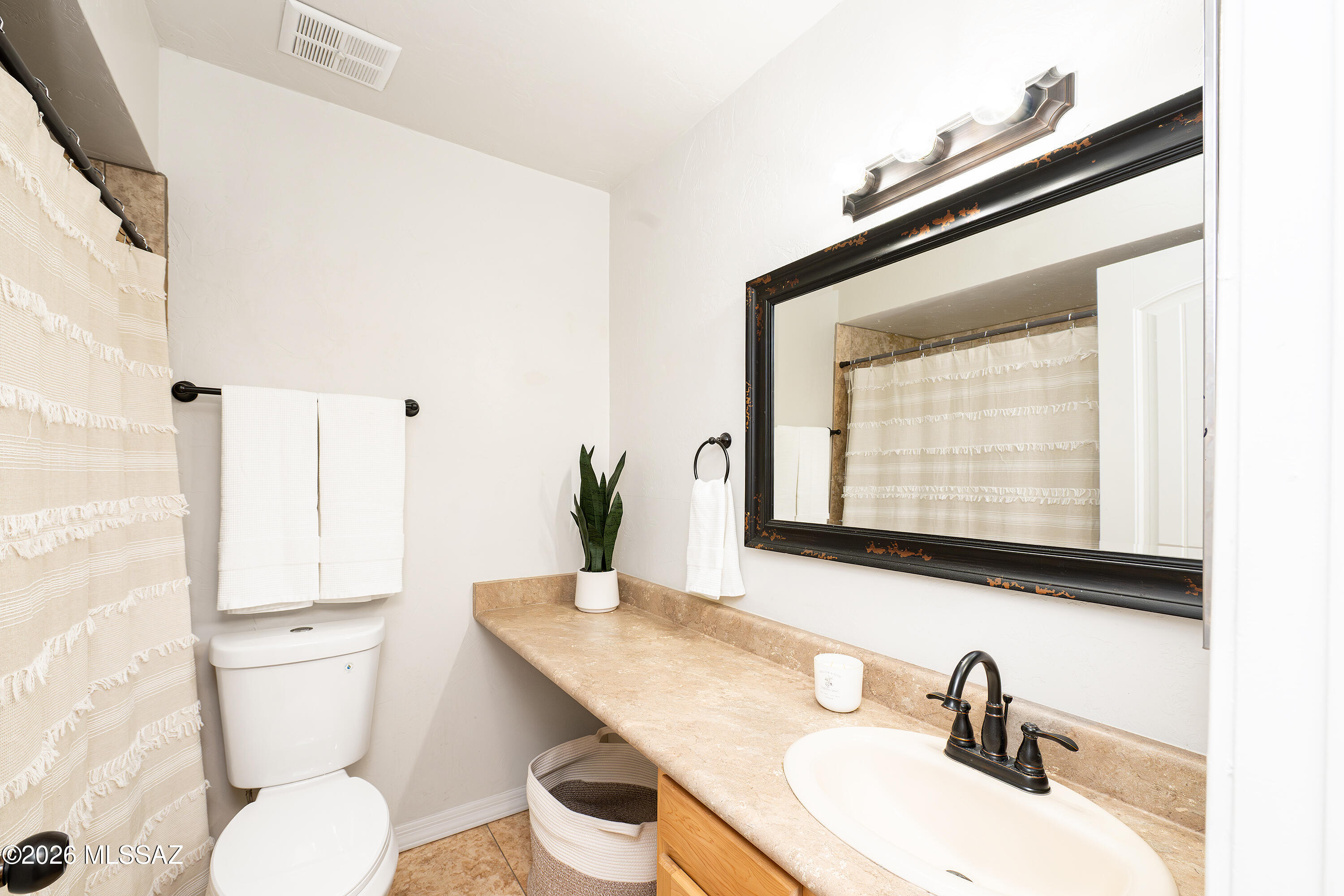2749 West Anklam Road, Unit D Tucson, AZ 85745 - Photo 4 of 33