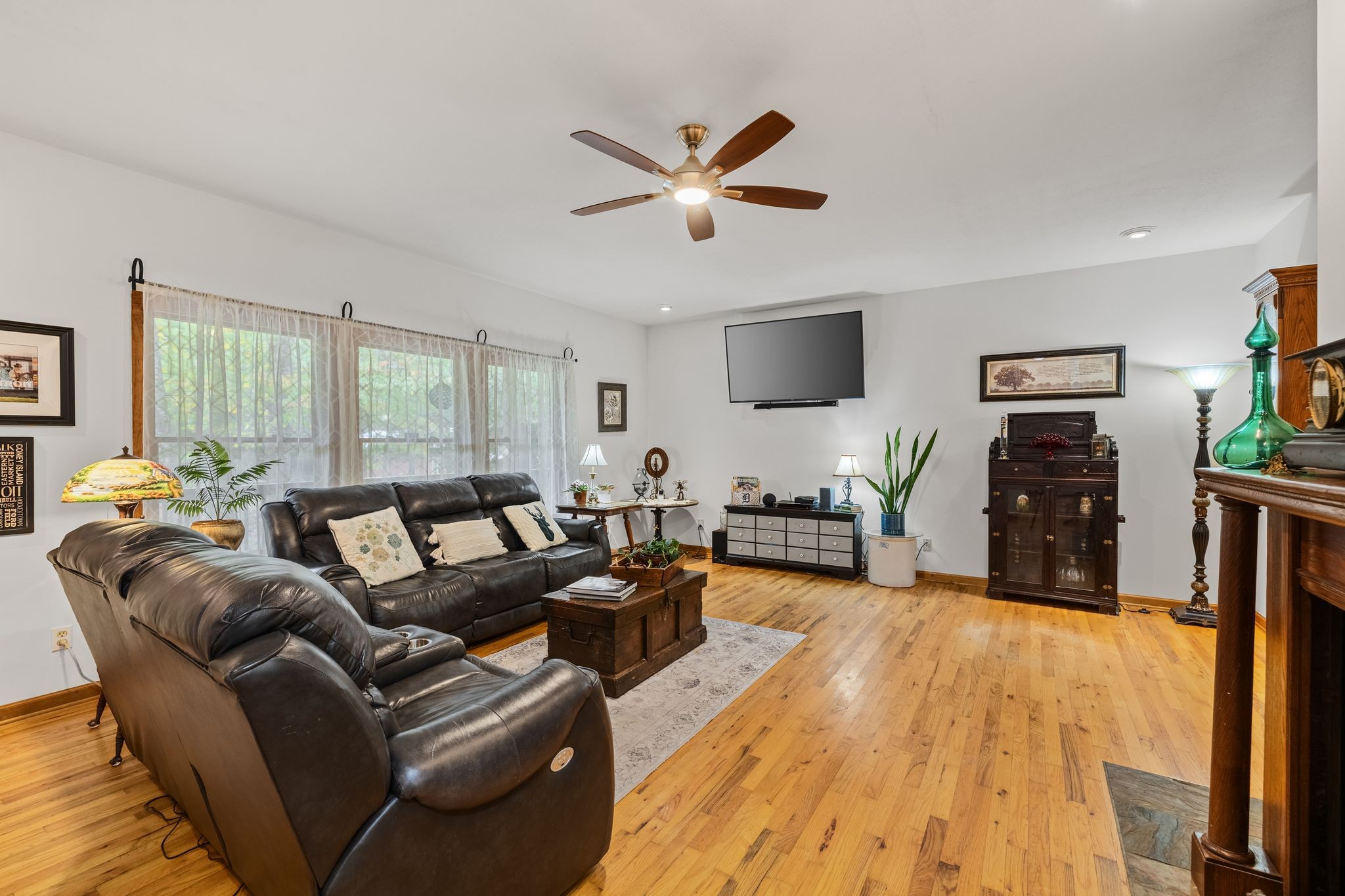 6245 Greentown Road Tracy City, TN 37387 - Photo 16 of 47 a living room with furniture and a flat screen tv