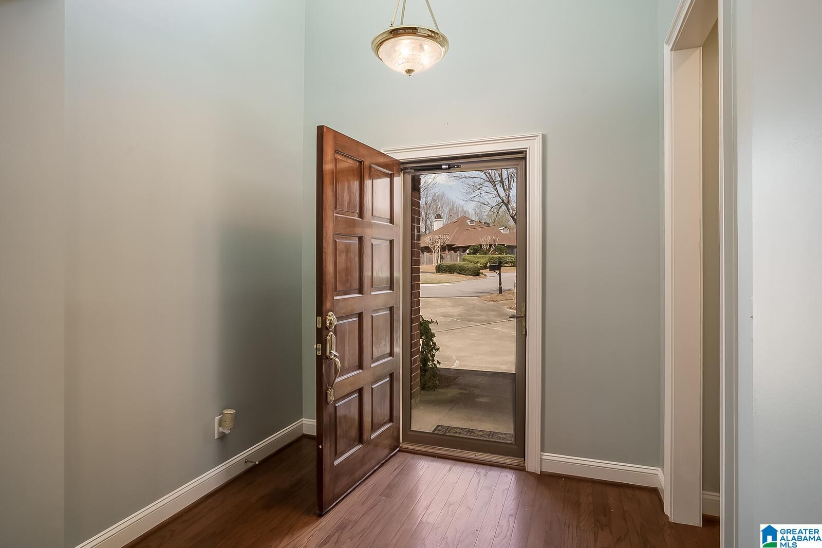 809 Caledonian Way Birmingham, AL 35242 - Photo 4 of 48