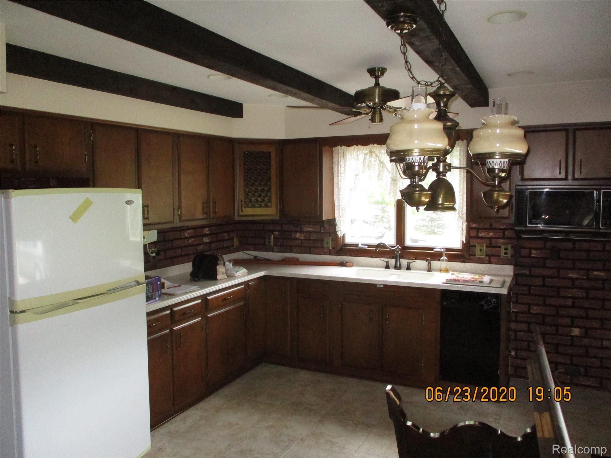 8372 Strong Road Newport, MI 48166 - Photo 10 of 16 2020-06-23 19.05