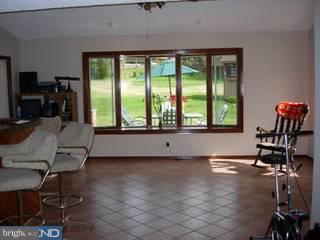 8885 Rising Sun Avenue Philadelphia, PA 19115 - Photo 3 of 6 Gallery Image 3