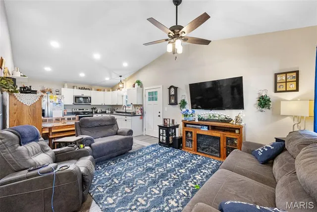 $214,900 | 1003 North Mine Street, Potosi, MO 63664