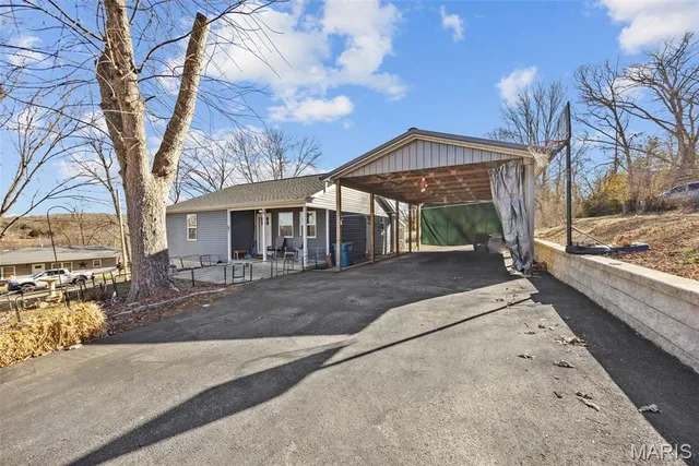 $214,900 | 1003 North Mine Street, Potosi, MO 63664