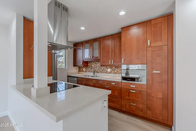 $294,900 | 4206 North 38th Street, Unit 1, Phoenix, AZ 85018