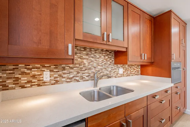 $294,900 | 4206 North 38th Street, Unit 1, Phoenix, AZ 85018