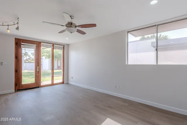 $294,900 | 4206 North 38th Street, Unit 1, Phoenix, AZ 85018