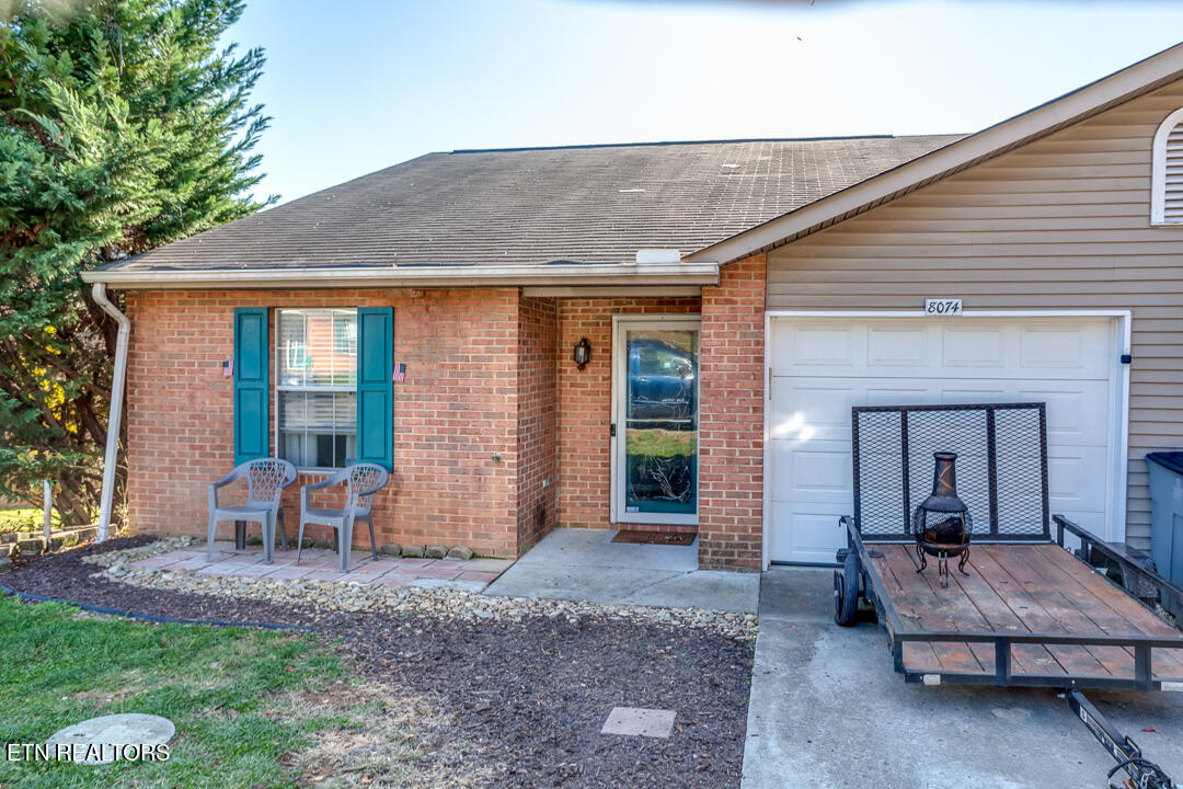 8074 Intervale Way Powell, TN 37849 - Photo 1 of 26 001241130-1-8074IntervaleWayPowellTn-SCR