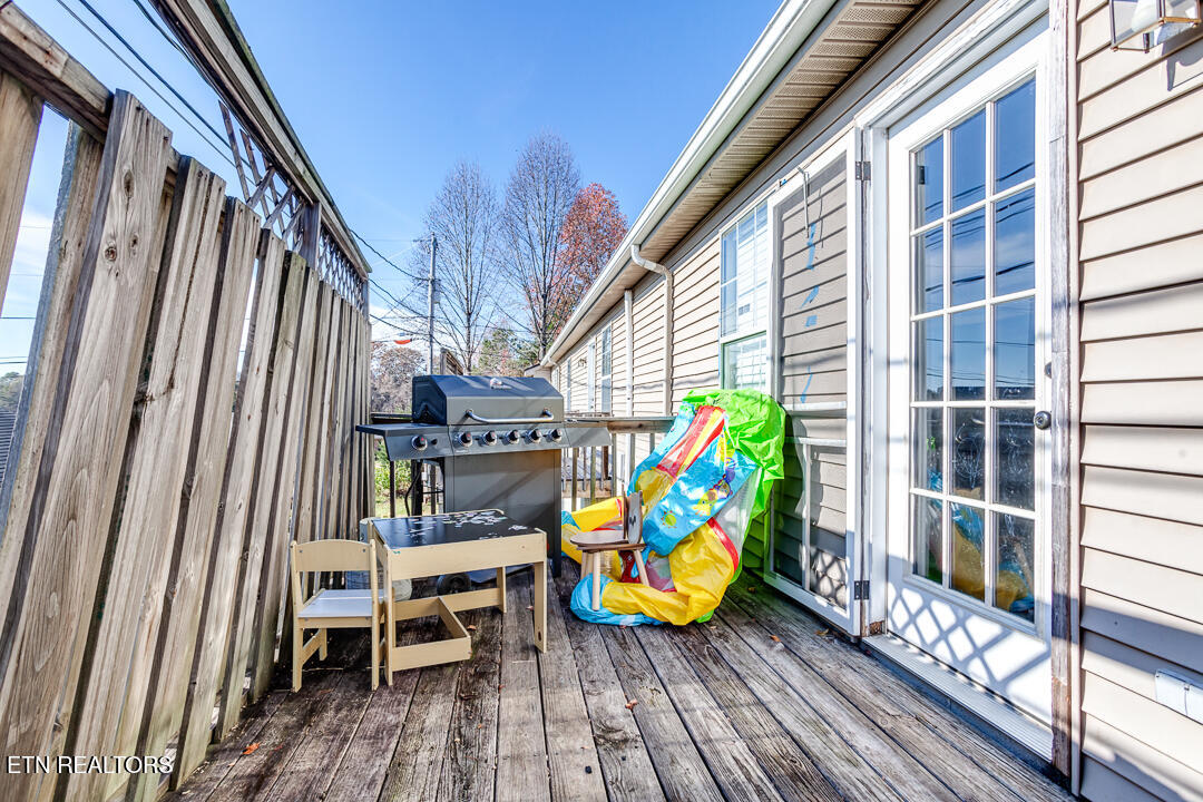 8074 Intervale Way Powell, TN 37849 - Photo 23 of 26 025241130-1-8074IntervaleWayPowellTn-SCR
