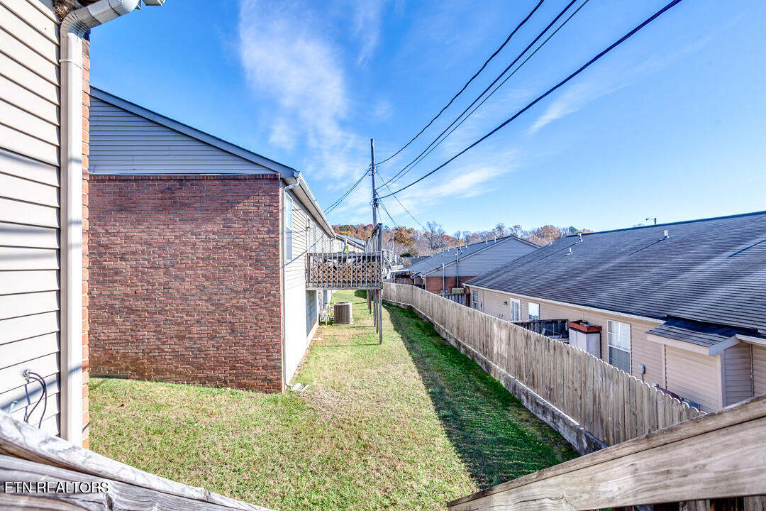 8074 Intervale Way Powell, TN 37849 - Photo 25 of 26 024241130-1-8074IntervaleWayPowellTn-SCR