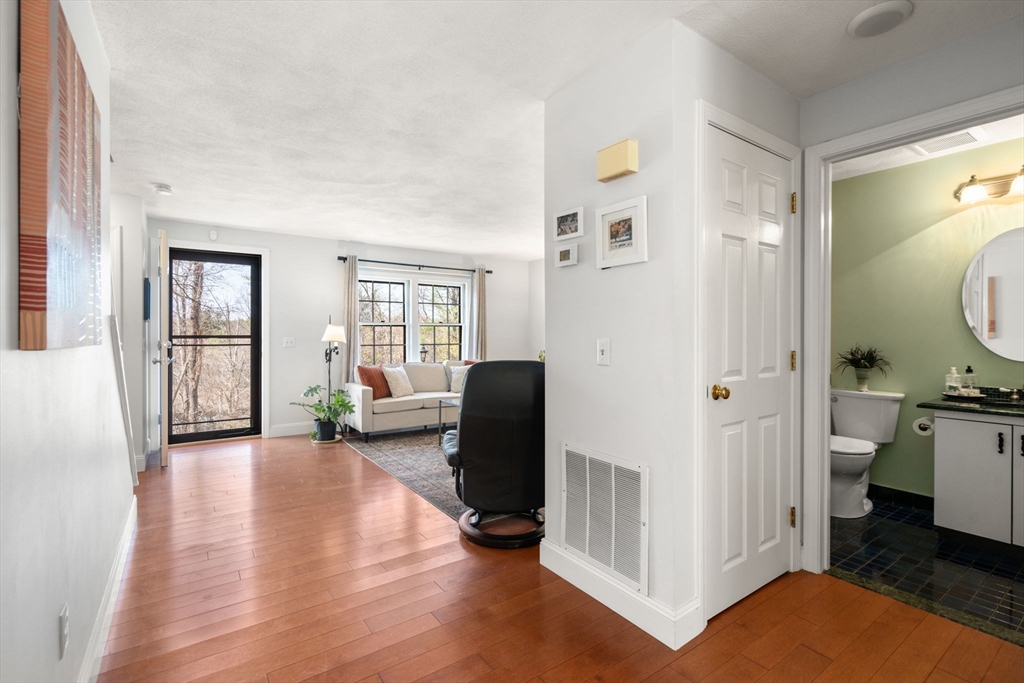 10 Apple Ridge Road, Unit 5 Maynard, MA 01754 - Photo 5 of 29