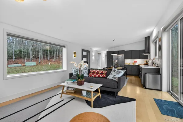 $525,000 | 119 Lenni Lenape Road, Narrowsburg, NY 12764