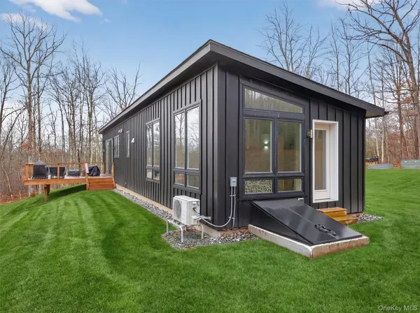 $525,000 | 119 Lenni Lenape Road, Narrowsburg, NY 12764