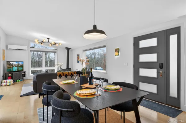 $525,000 | 119 Lenni Lenape Road, Narrowsburg, NY 12764