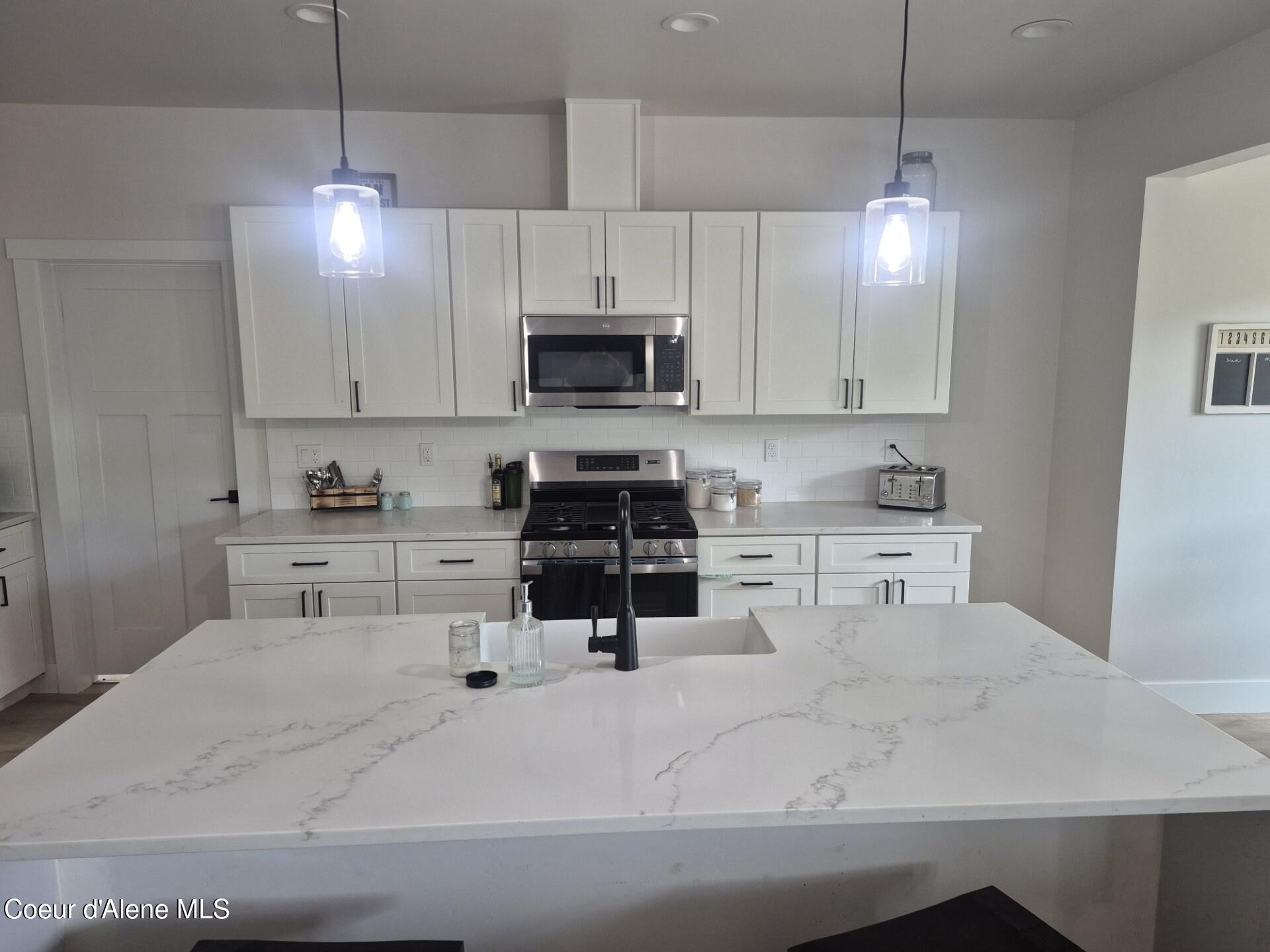 1047 Merideth Road Plummer, ID 83851 - Photo 3 of 56 Kitchen 4
