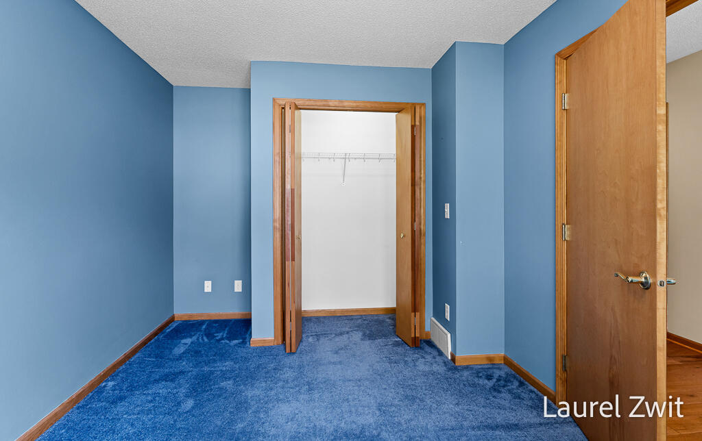17020 Grandview Drive Spring Lake, MI 49456 - Photo 11 of 42 17020GrandviewDr-11LoRes