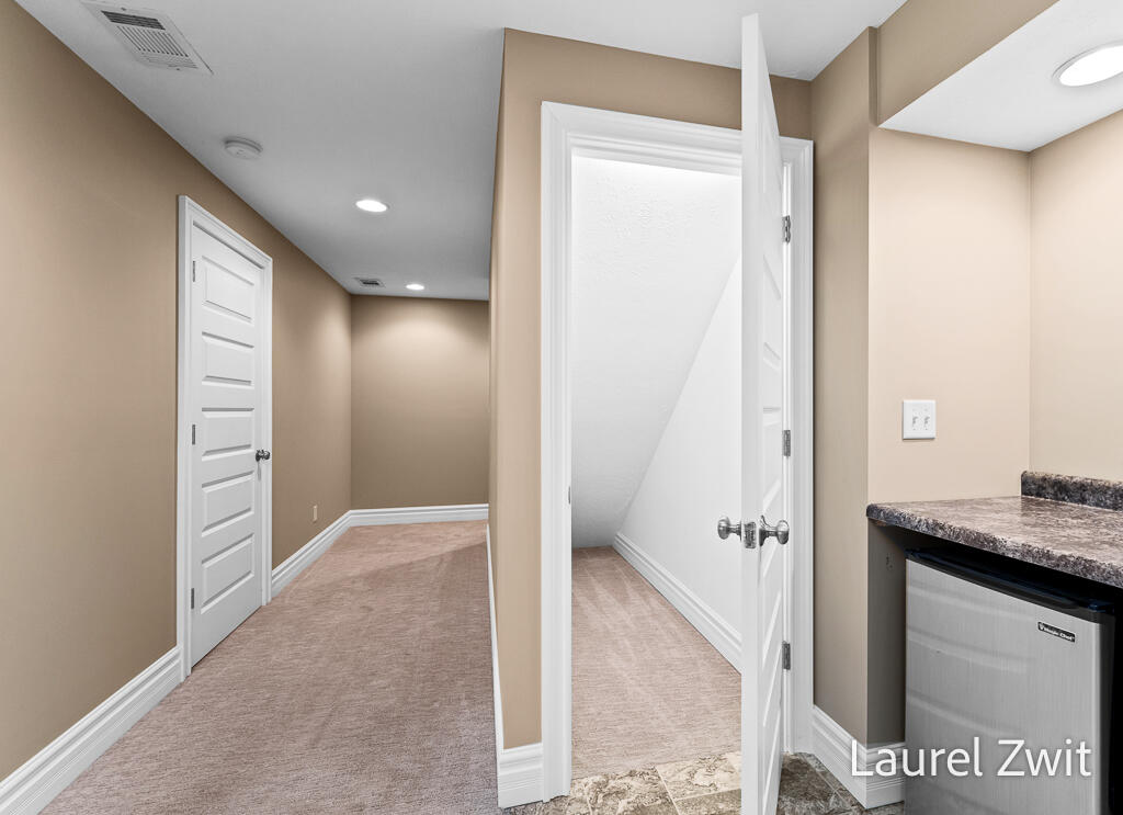 17020 Grandview Drive Spring Lake, MI 49456 - Photo 29 of 42 17020GrandviewDr-29LoRes