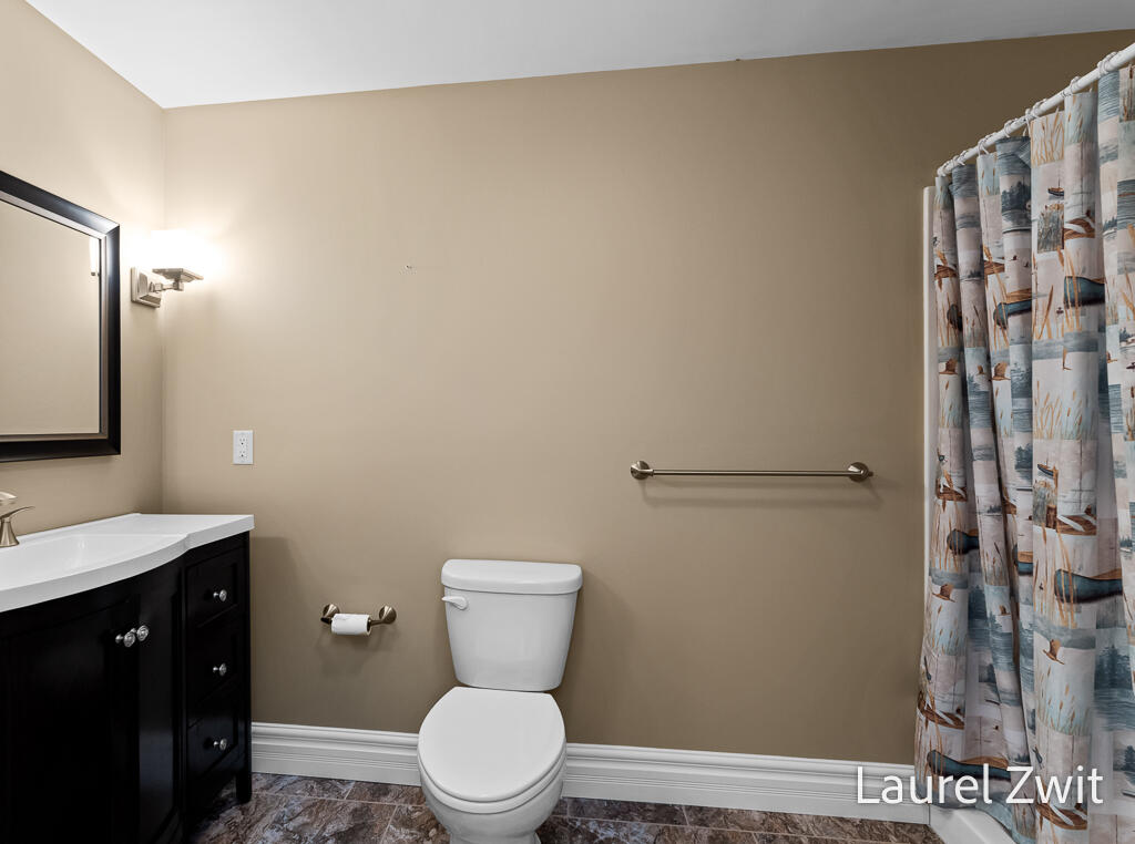 17020 Grandview Drive Spring Lake, MI 49456 - Photo 30 of 42 17020GrandviewDr-30LoRes
