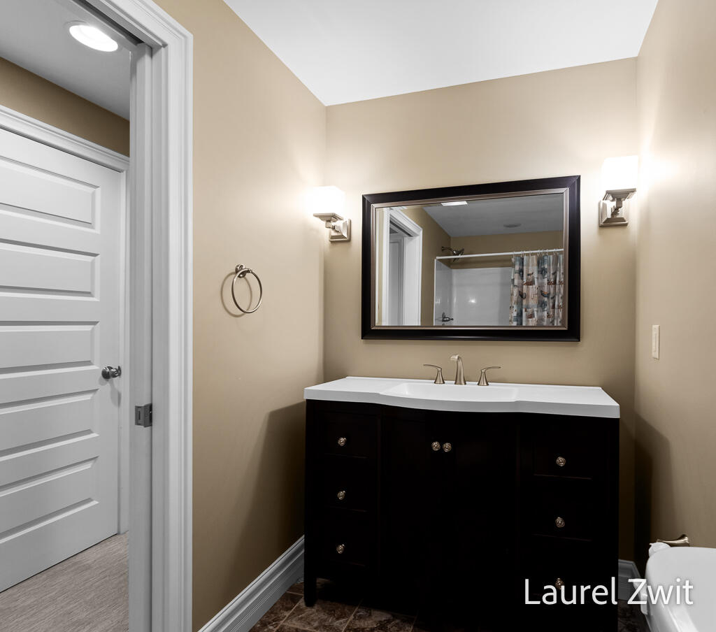 17020 Grandview Drive Spring Lake, MI 49456 - Photo 31 of 42 17020GrandviewDr-31LoRes