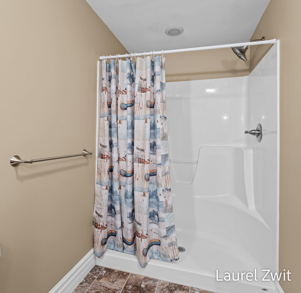 17020 Grandview Drive Spring Lake, MI 49456 - Photo 32 of 42 17020GrandviewDr-32LoRes