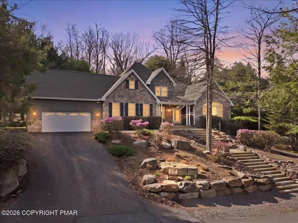 $2,999,000 | 109 South Lake Drive, Headland, PA 36345