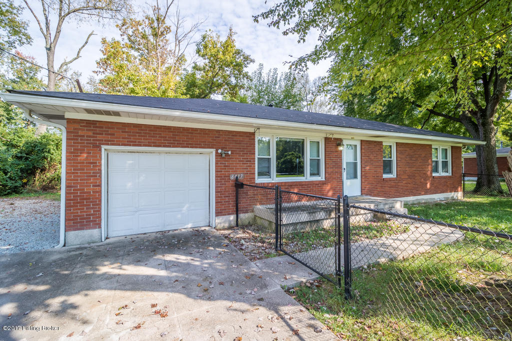 8417 Robbins Road Louisville, KY 40258 - Photo 4 of 24 8417 Robbins Rd-4