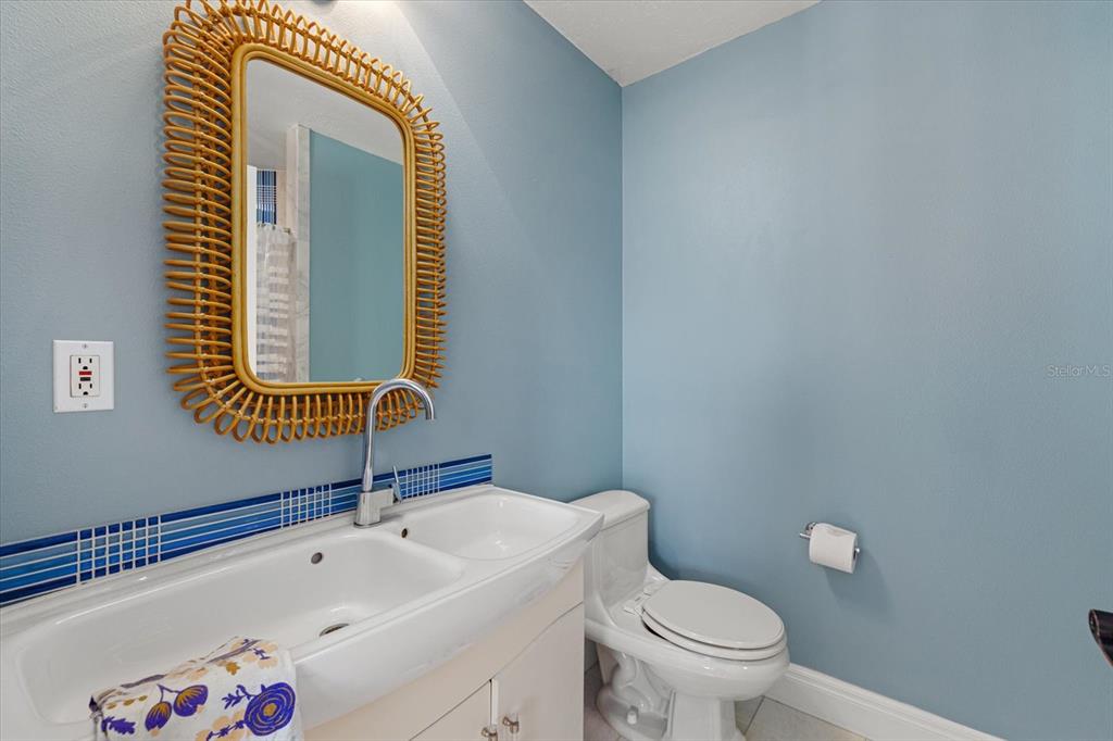 2519 Sesame Street Sarasota, FL 34231 - Photo 29 of 63