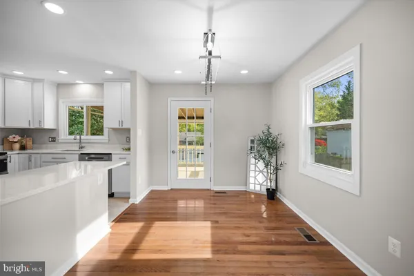 $699,900 | 1208 East Iberia Road, Sterling, VA 20164