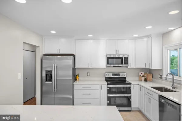 $699,900 | 1208 East Iberia Road, Sterling, VA 20164