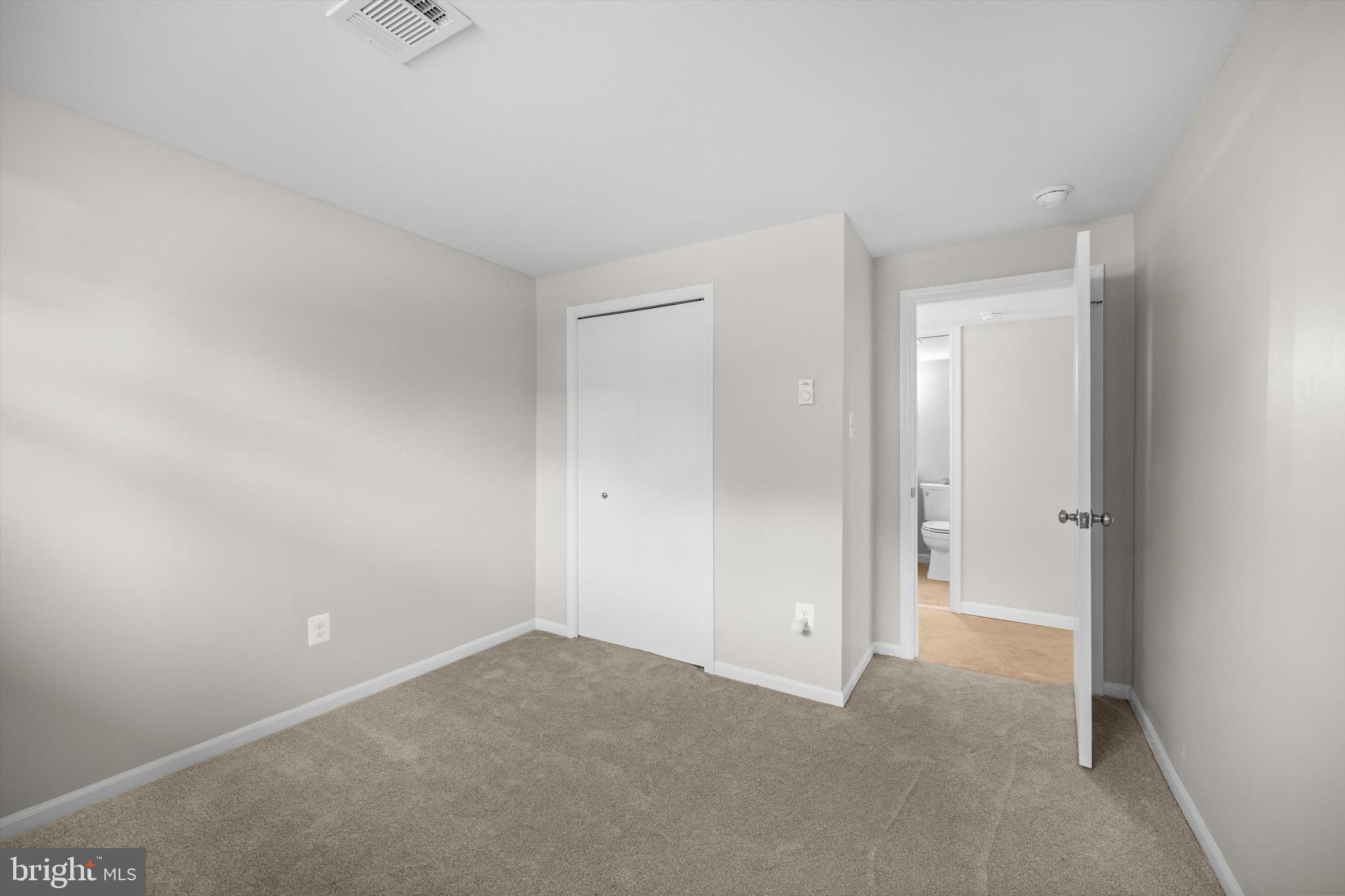 1208 East Iberia Road Sterling, VA 20164 - Photo 20 of 48