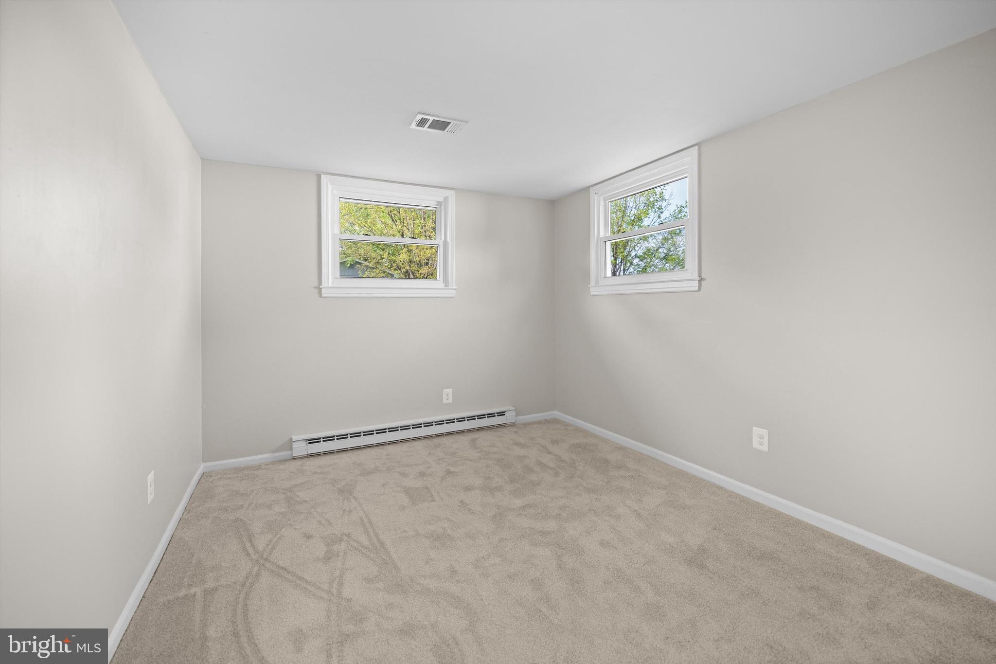 1208 East Iberia Road Sterling, VA 20164 - Photo 22 of 48