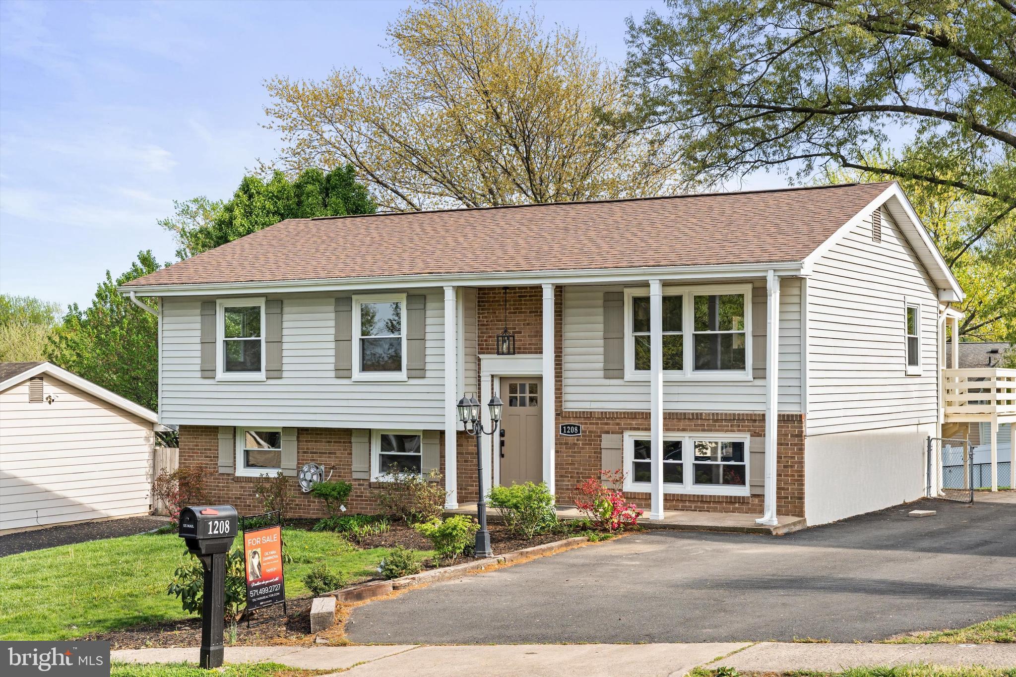 1208 East Iberia Road Sterling, VA 20164 - Photo 3 of 48