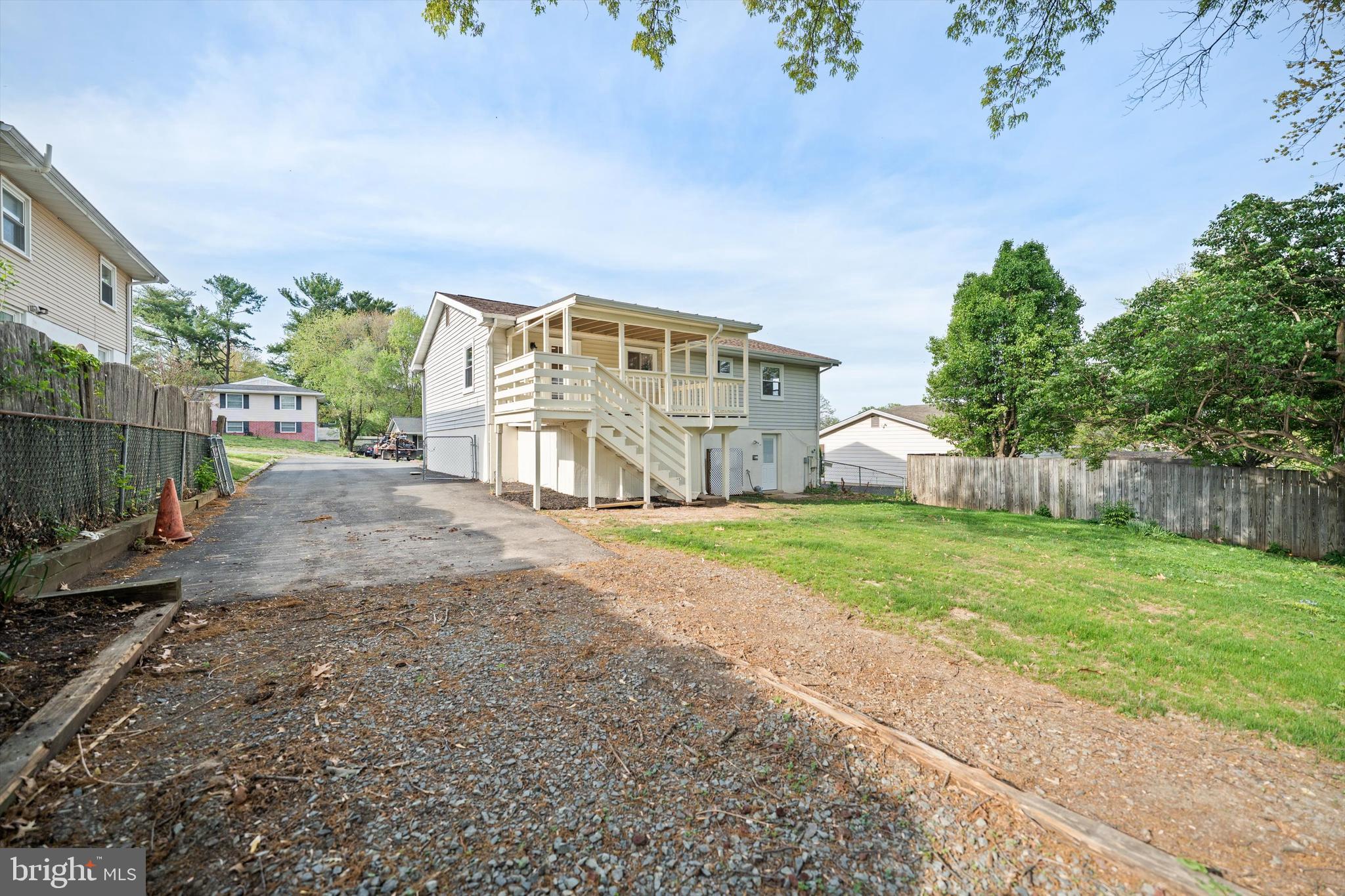 1208 East Iberia Road Sterling, VA 20164 - Photo 39 of 48