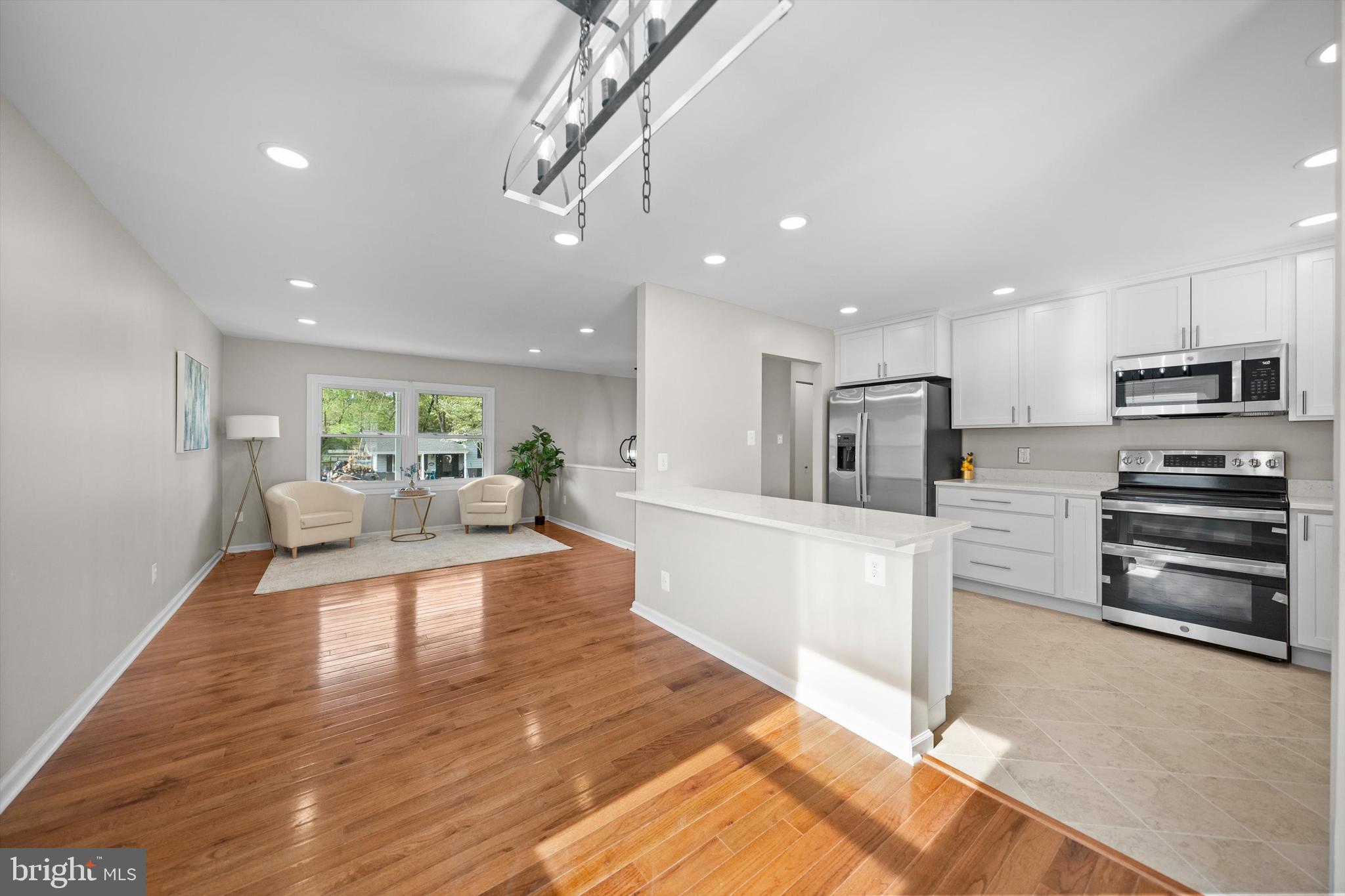 1208 East Iberia Road Sterling, VA 20164 - Photo 7 of 48