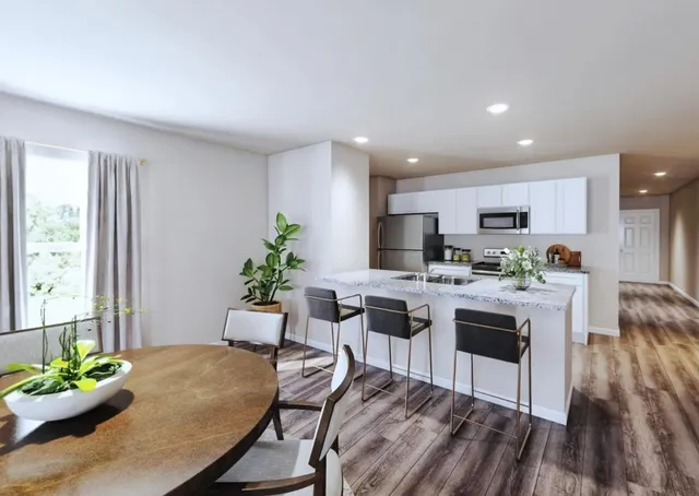 $289,990 | 245 Northpointe Avenue, La Grange, TX 78945