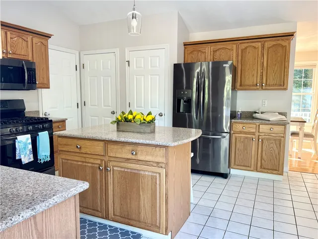 $4,600 | 65 Carriage Trail, Middletown, RI 02842