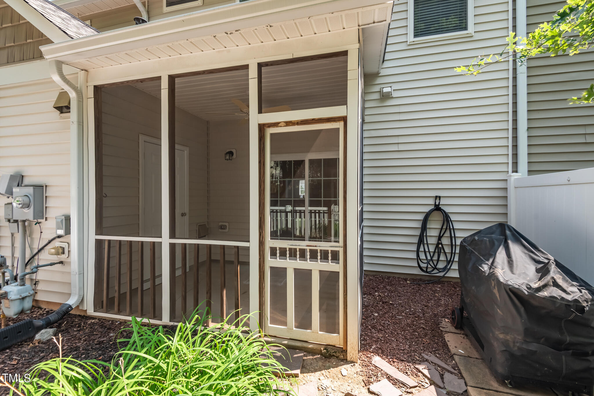 2209 Bankshill Row Raleigh, NC 27614 - Photo 22 of 44