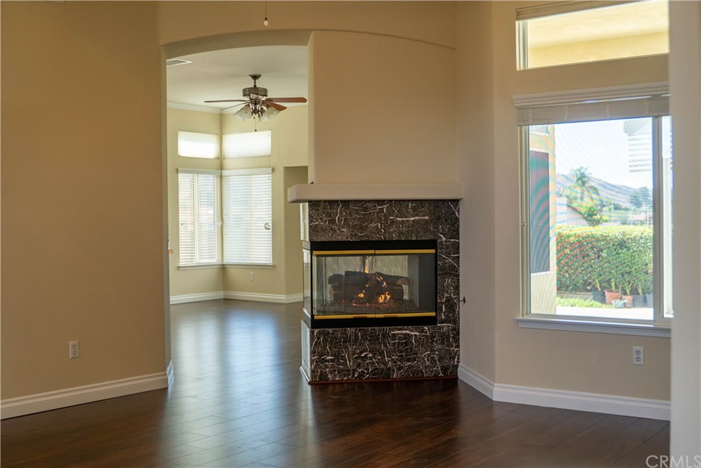 2157 Pecan Tree Street Hemet, CA 92545 - Photo 3 of 29