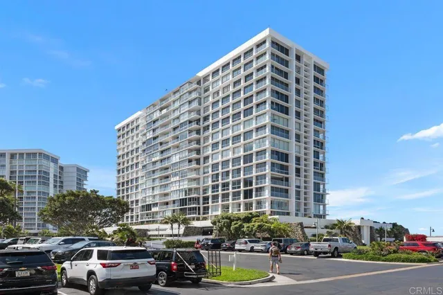 $1,875,000 | 1760 Avenida Del Mundo, Unit 805, Coronado, CA 92118