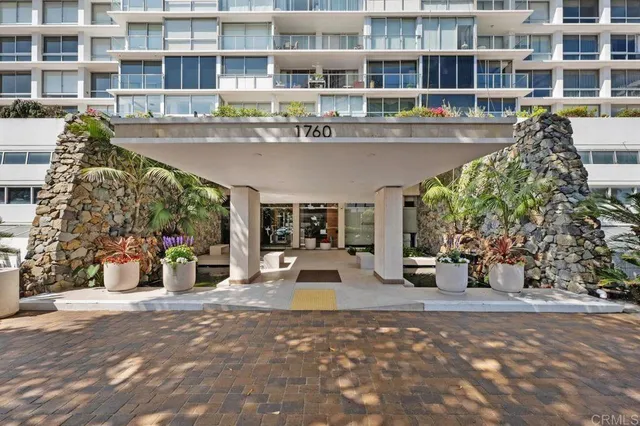 $1,875,000 | 1760 Avenida Del Mundo, Unit 805, Coronado, CA 92118