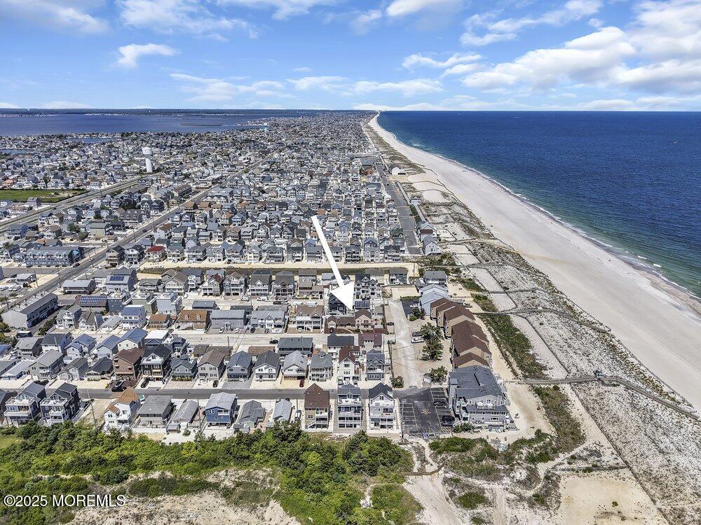 2 A Holiday Road Seaside Heights, NJ 08751 - Photo 3 of 50 a view of a city