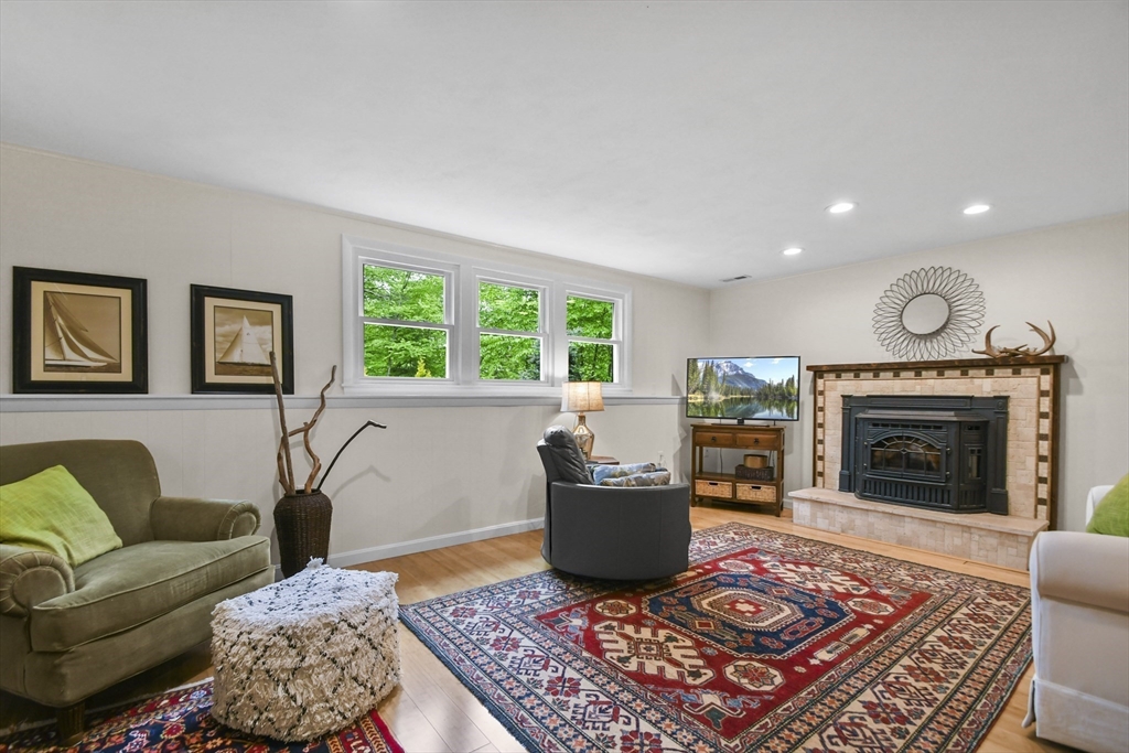 58 Upton Road Westborough, MA 01581 - Photo 20 of 42 Gallery Image 20
