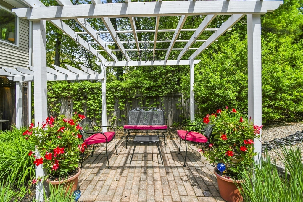 58 Upton Road Westborough, MA 01581 - Photo 35 of 42 Gallery Image 35