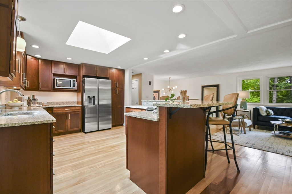 58 Upton Road Westborough, MA 01581 - Photo 5 of 42 Gallery Image 5