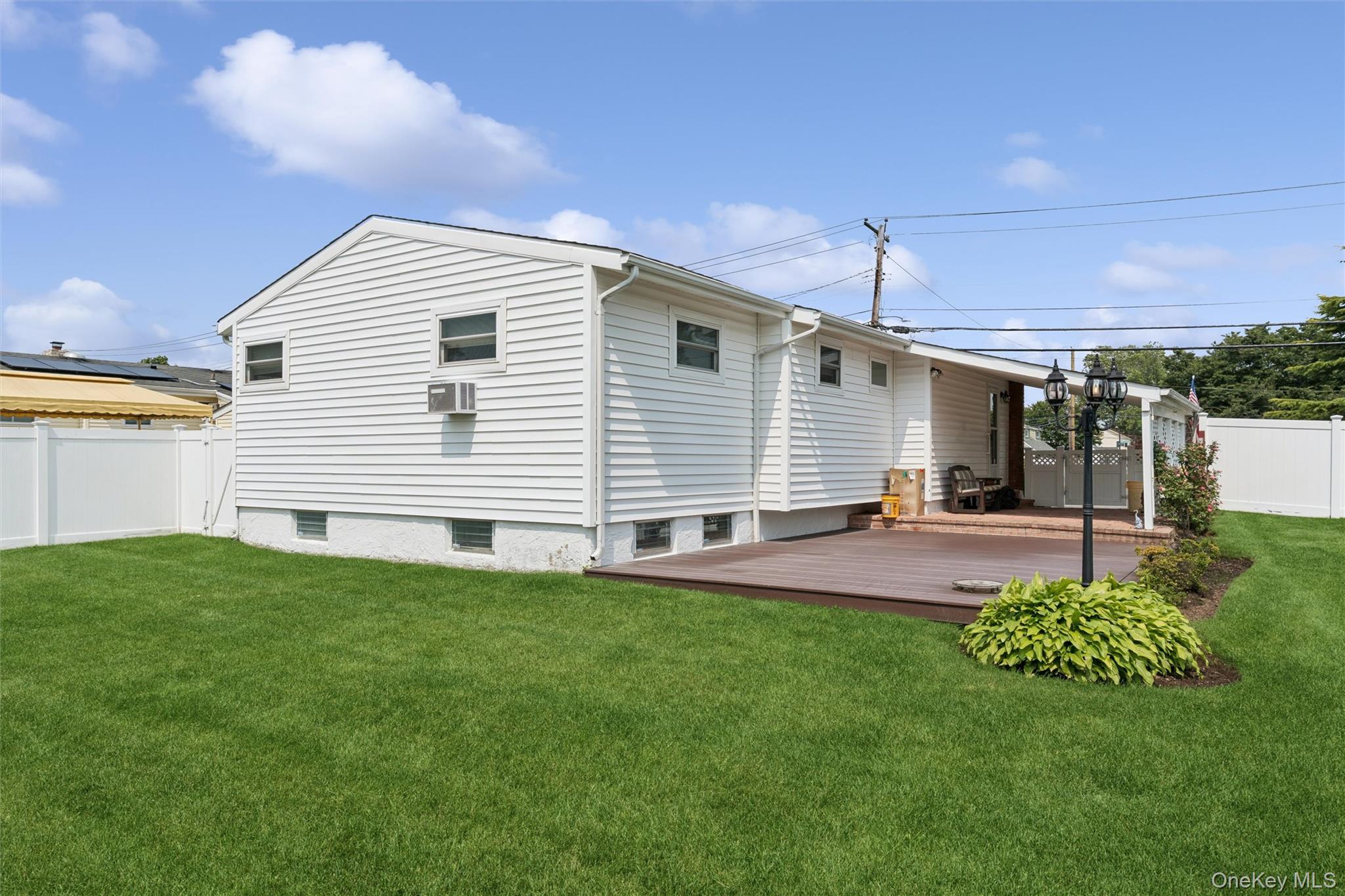 114 Miller Road Hicksville, NY 11801 - Photo 34 of 40