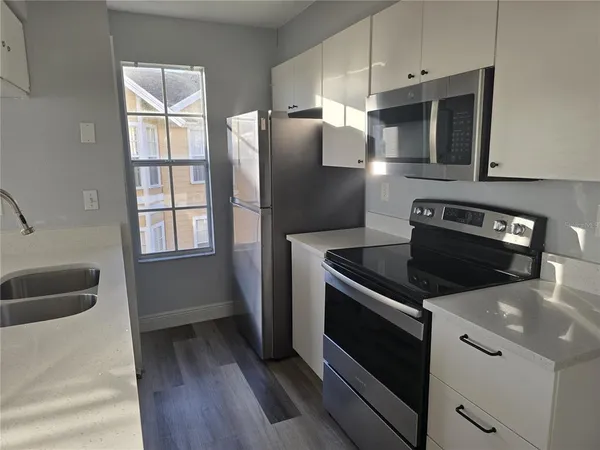 $1,880 | 2494 Sweetwater Club Circle, Unit 52, Kissimmee, FL 34746