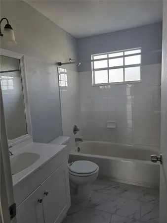 $1,880 | 2494 Sweetwater Club Circle, Unit 52, Kissimmee, FL 34746