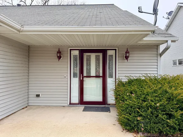 $350,000 | 826 North Mc Kay Avenue Northeast, Alexandria, MN 56308