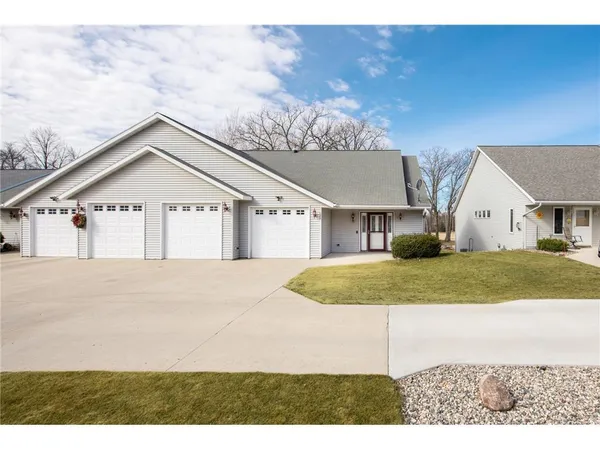 $350,000 | 826 North Mc Kay Avenue Northeast, Alexandria, MN 56308