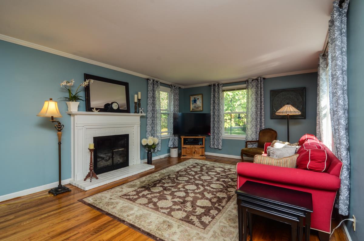 612 Crieve Road Nashville, TN 37220 - Photo 2 of 17 Gallery Image 2