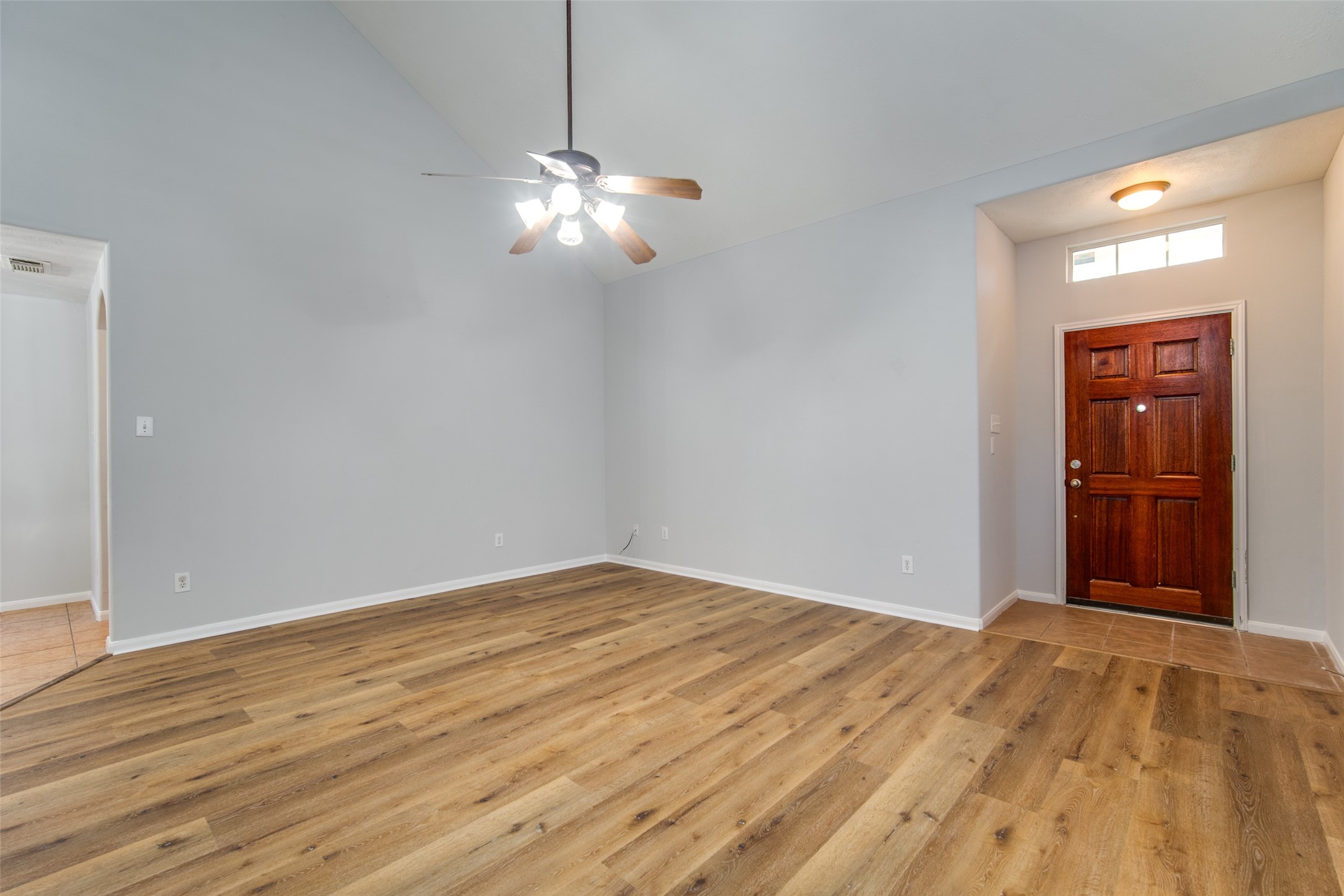 14510 Windmill Meadows Court Houston, TX 77082 - Photo 9 of 39